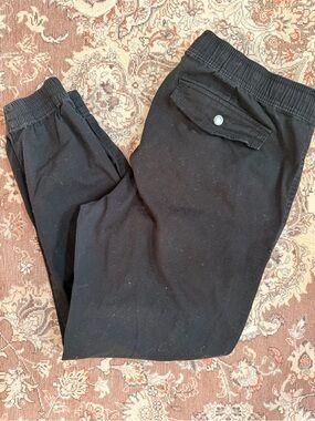 Men's Black Elastic Waist Joggers with Flap Pocket